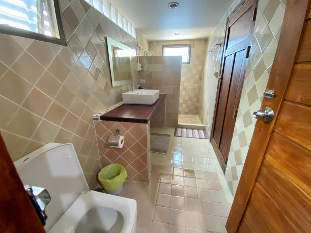 Tha Ma-O Bouteak Homestay - Self Check-In Lampang Esterno foto