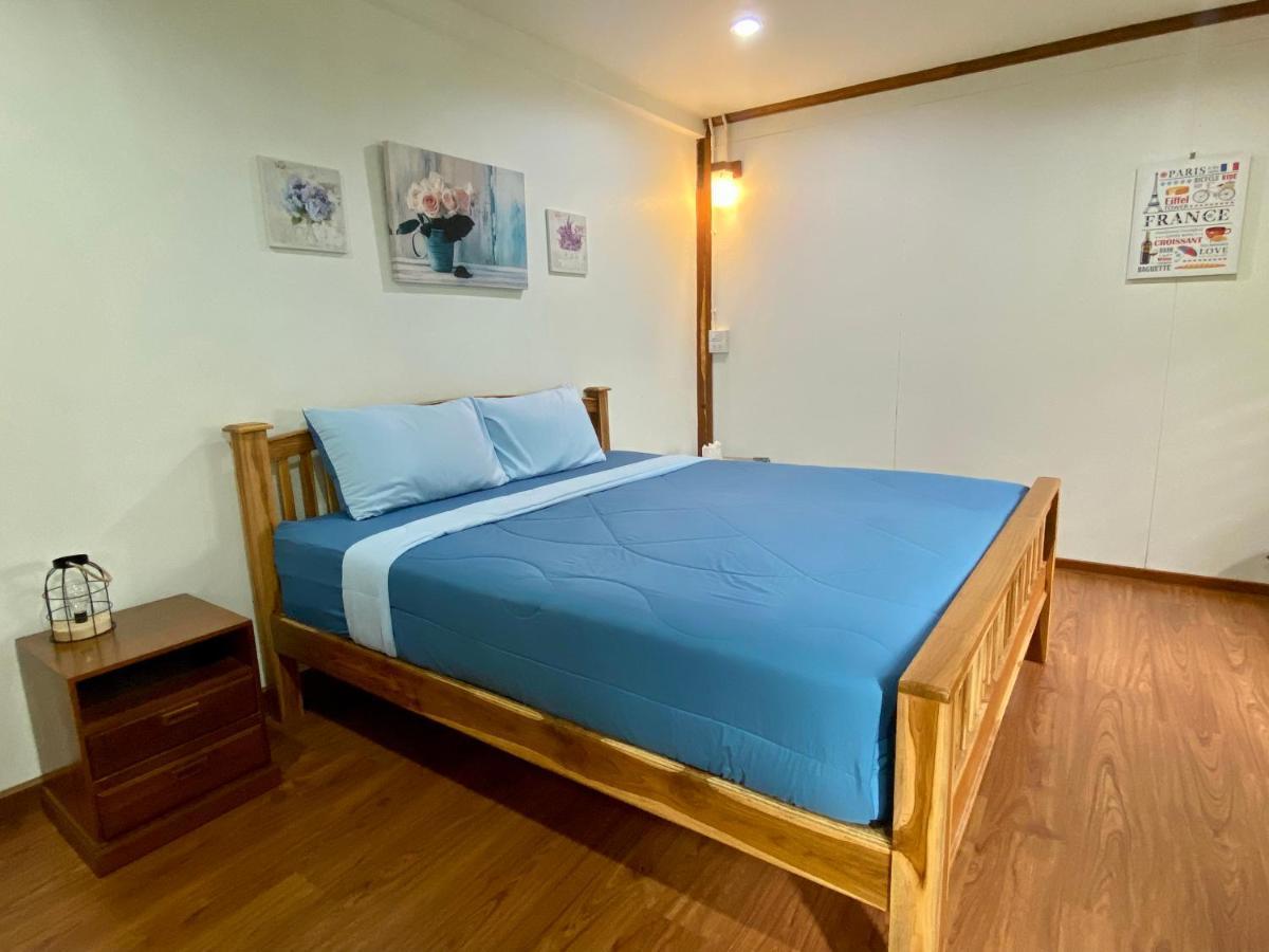 Tha Ma-O Bouteak Homestay - Self Check-In Lampang Esterno foto