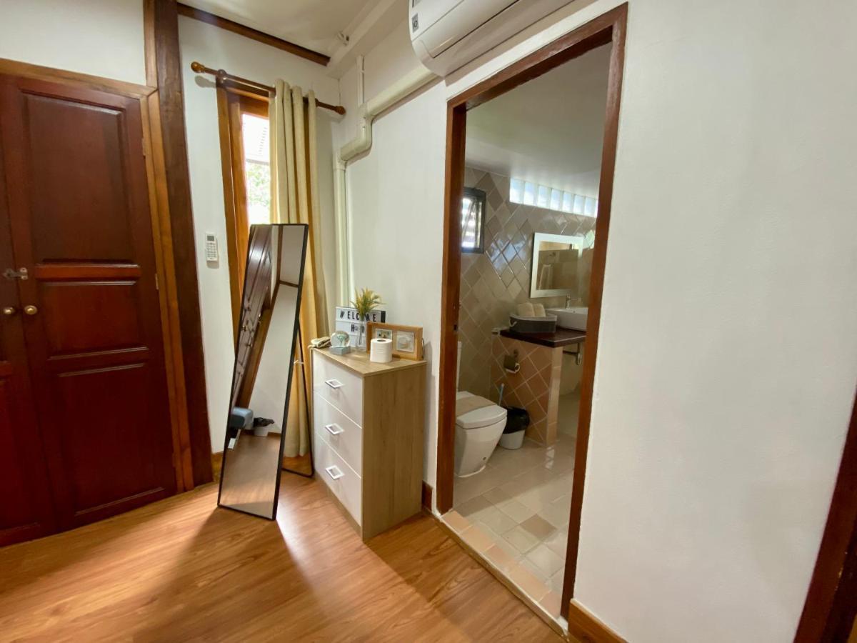 Tha Ma-O Bouteak Homestay - Self Check-In Lampang Esterno foto
