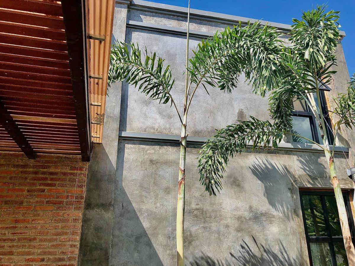 Tha Ma-O Bouteak Homestay - Self Check-In Lampang Esterno foto