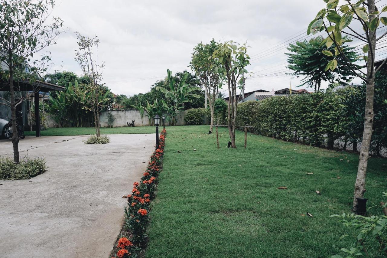 Tha Ma-O Bouteak Homestay - Self Check-In Lampang Esterno foto